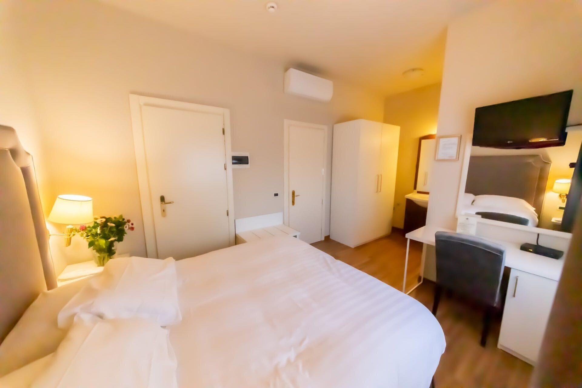 Hotel Viscardo Форте дей Марми Екстериор снимка