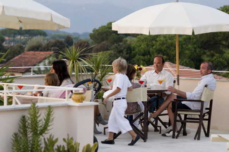 Hotel Viscardo Форте дей Марми Екстериор снимка